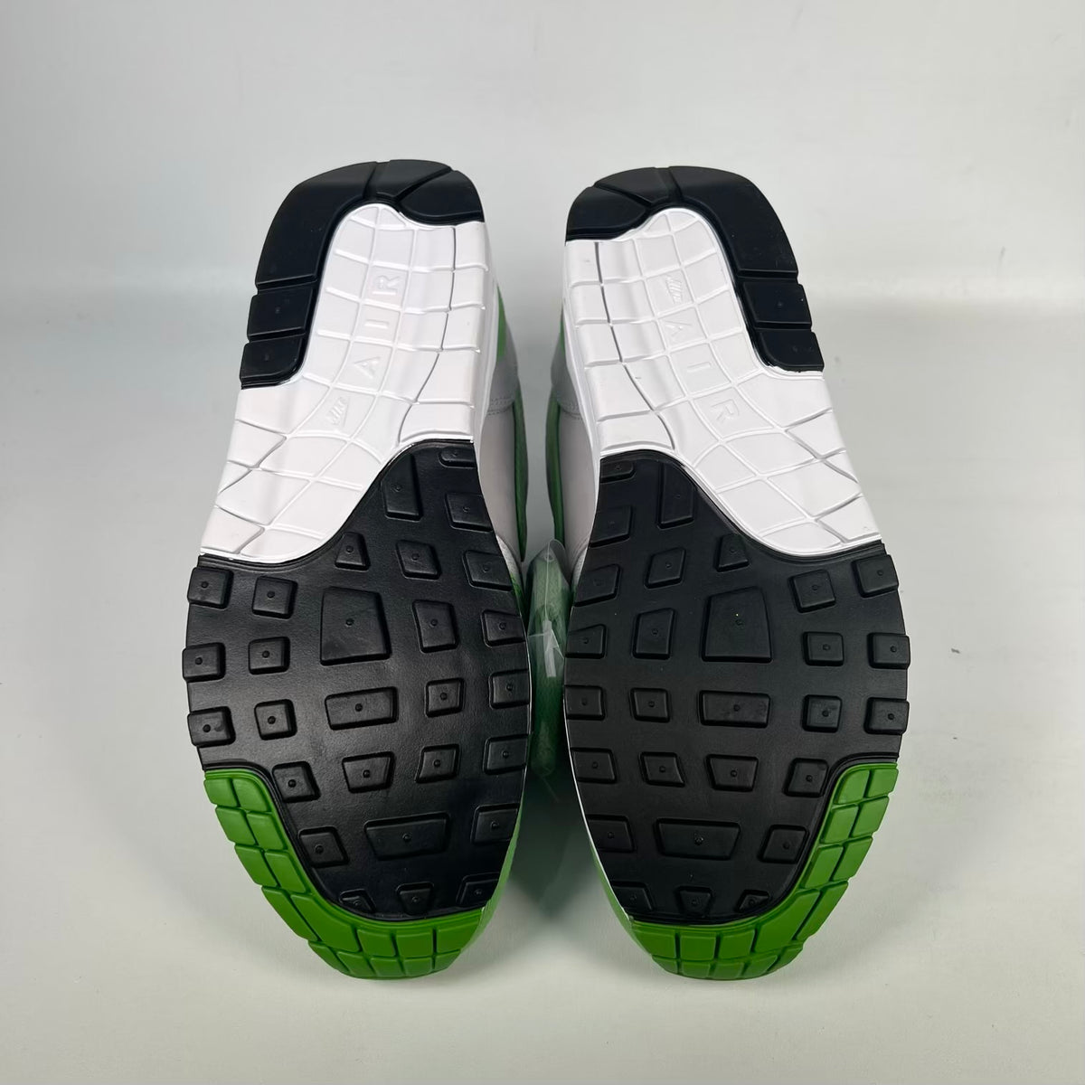 Nike Air Max 1 Patta Chlorophyll (2024) Size 9.5 NEW s23856