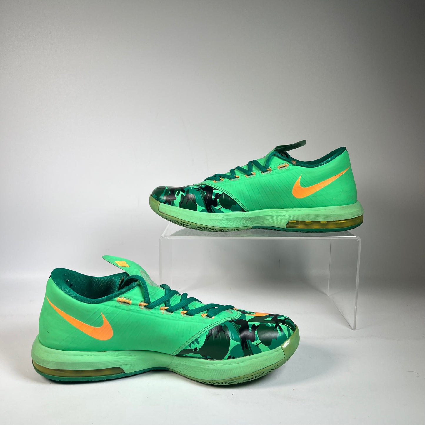 Nike KD 6 Easter (2014) Size 8.5 USED s22126