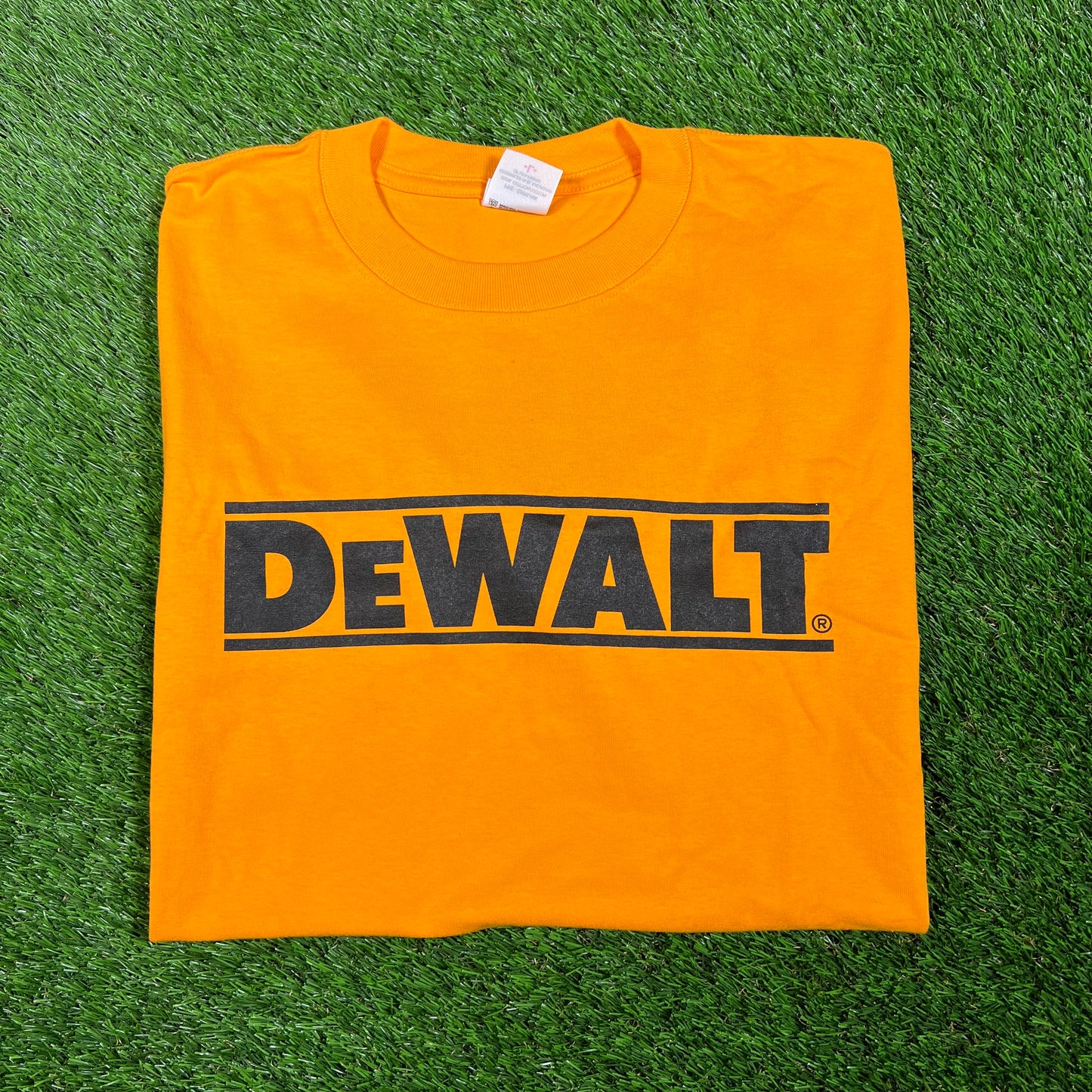 Y2K Dewalt Yellow Logo Tee Size Large USED v17498