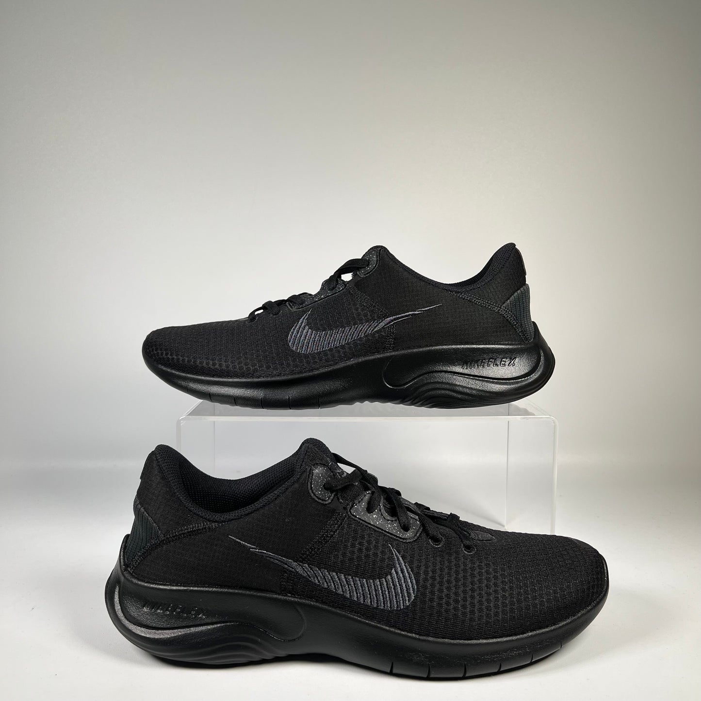 Nike Flex Experience RN 11 Black Dark Smoke Grey (2025) Size 10 USED s19584