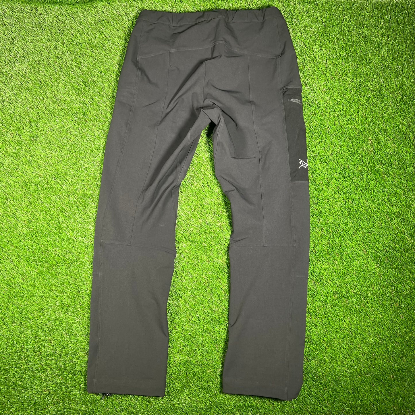 Arcteryx Black Nylon Straight Leg Pants Size Medium USED x15343