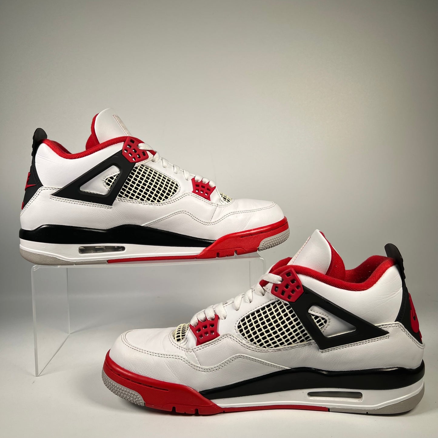 Jordan 4 Fire Red (2020) Size 11.5 USED S19709