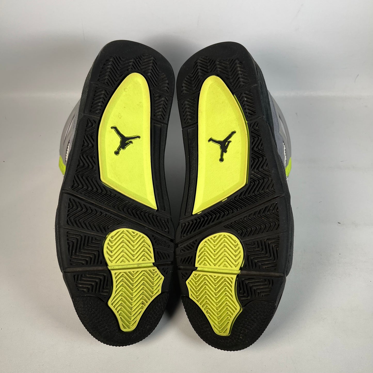 Jordan 4 SE 95 Neon (2020) Size 11 USED s22533