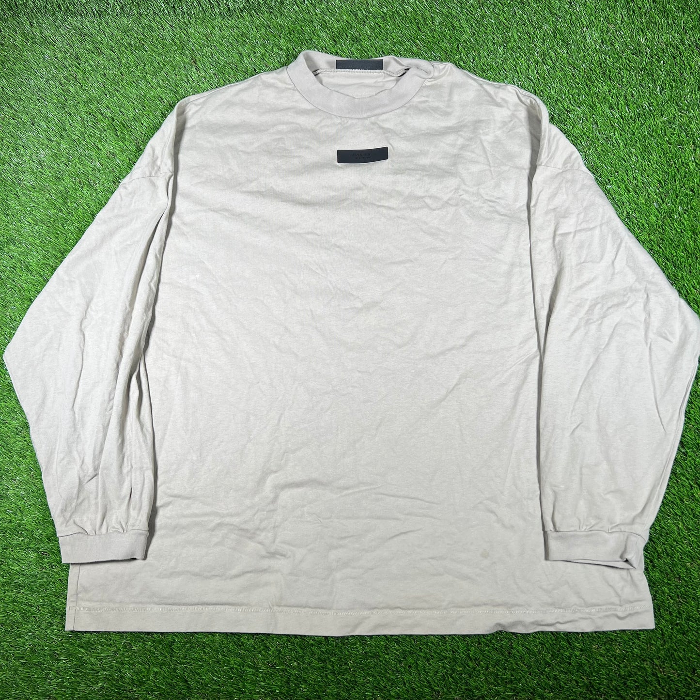 Fear of God FOG Essentials Stone Logsleeve Size XL USED x14717