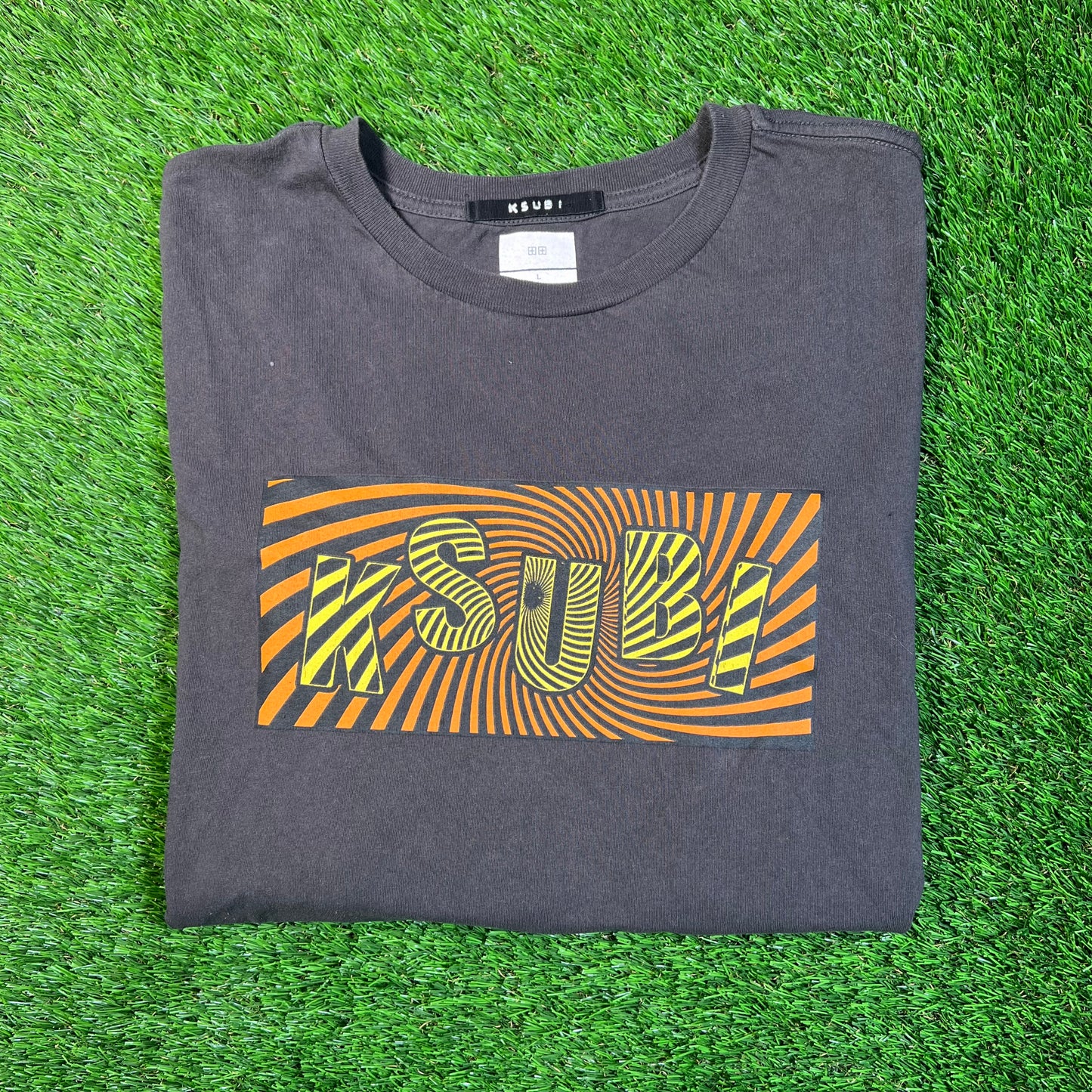 Ksubi Orange Swirl Logo Dark Grey Tee Size Large USED x16801