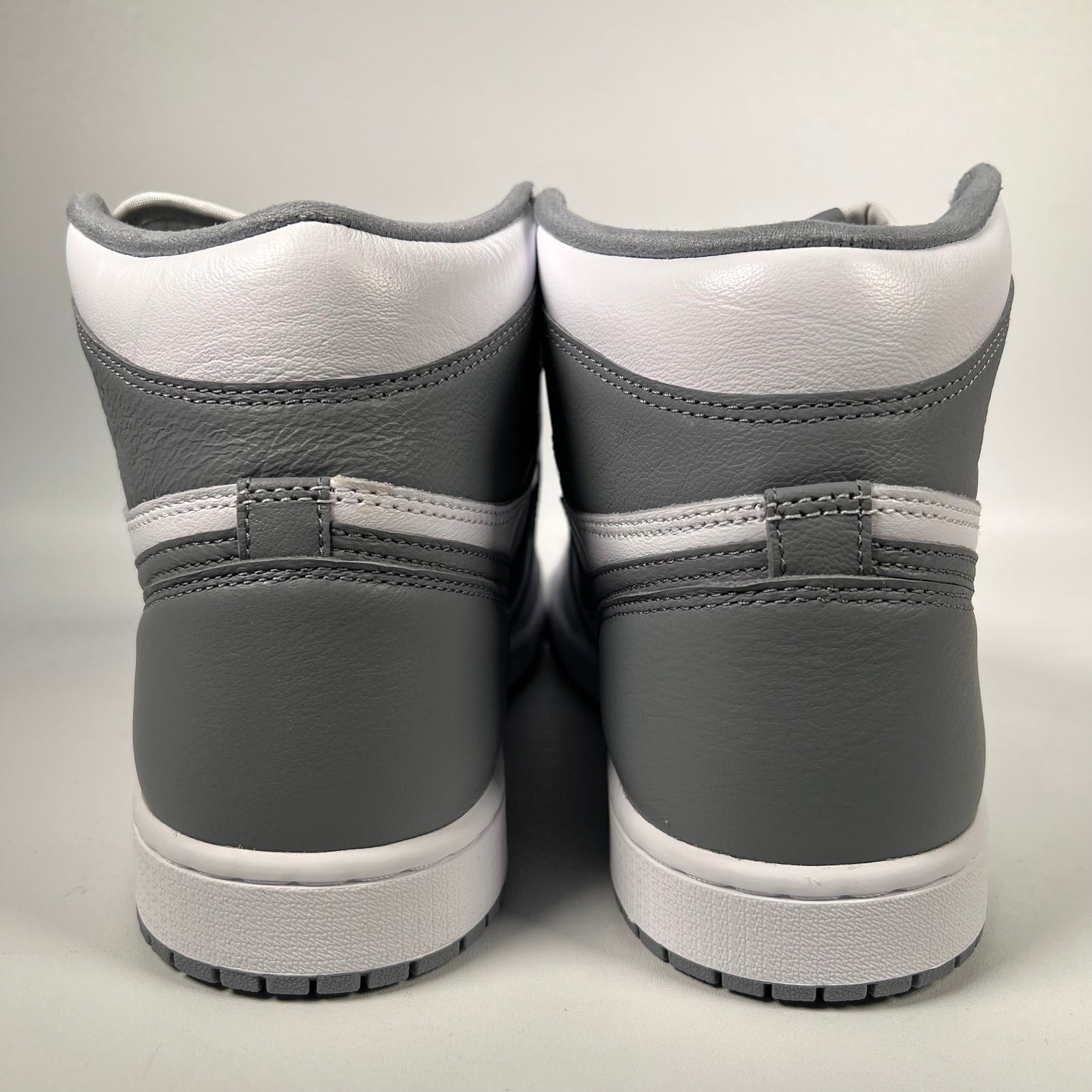 Jordan 1 High Stealth (2022) Size 11 NEW s19237