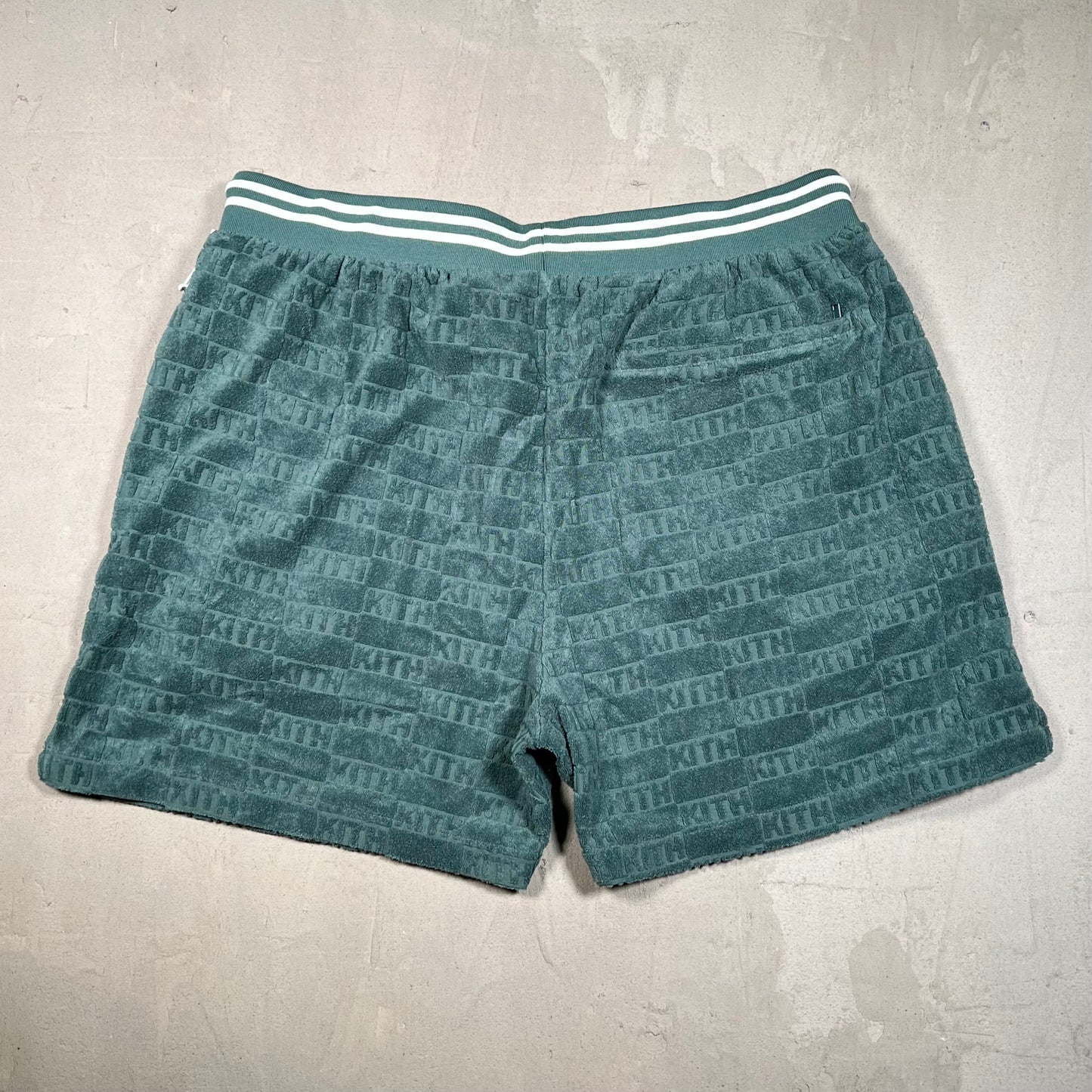 Kith Graham Monogram Green Shorts Size XL USED x17409