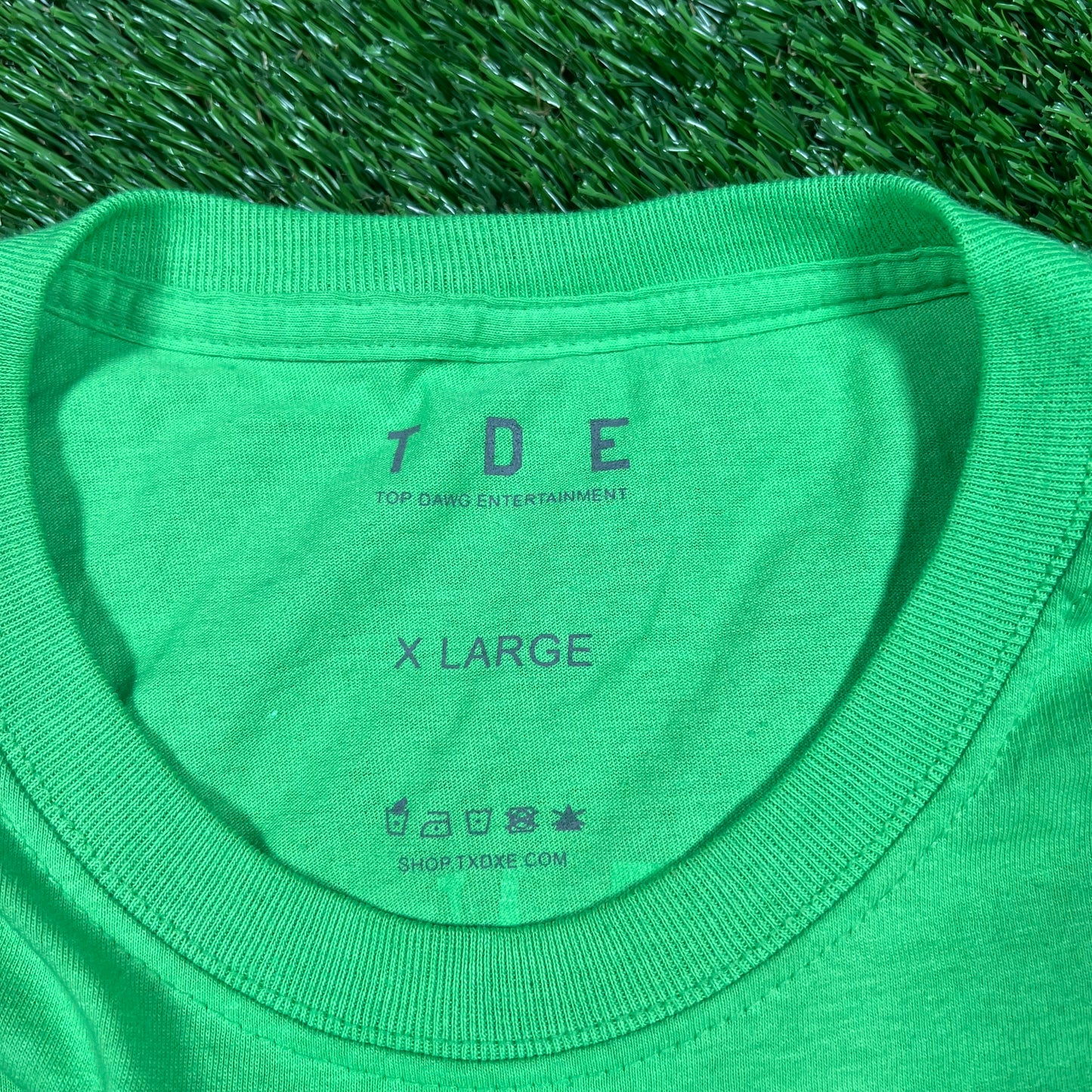 Kendrick Lamar Dam 2017 Green Tour Tee Size XL USED x14530