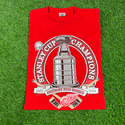 2001 Red Wings Stanley Cup Champs Red Tee Size Large USED v16673