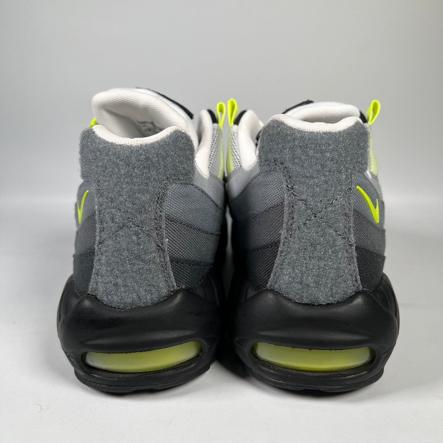 Nike Air Max 95 Patch OG Neon Size 11 USED S16149