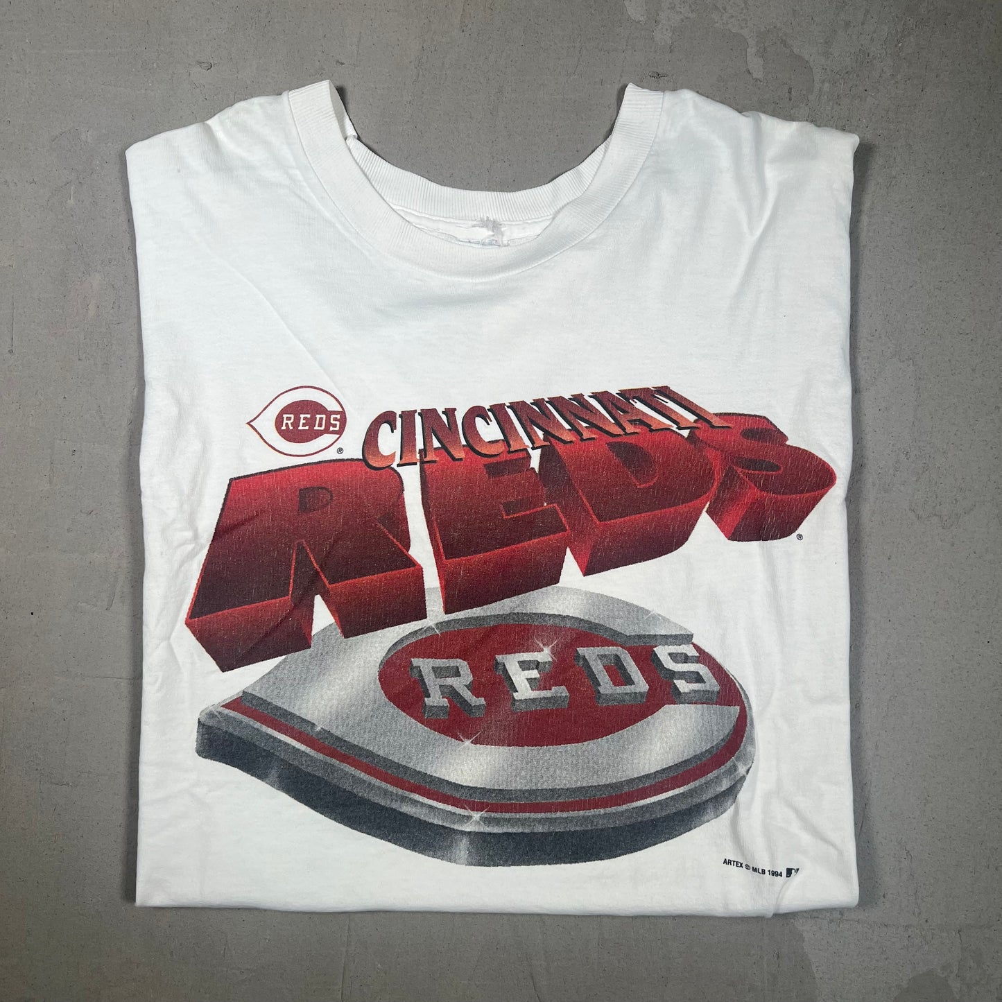 1994 Cincinnati Reds White Big Logo Tee Size XL USED v17273