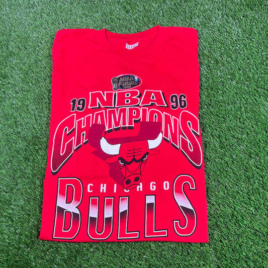 1996 Chicago Bulls NBA Champs Miro Tag Red Tee Size XL USED v16732
