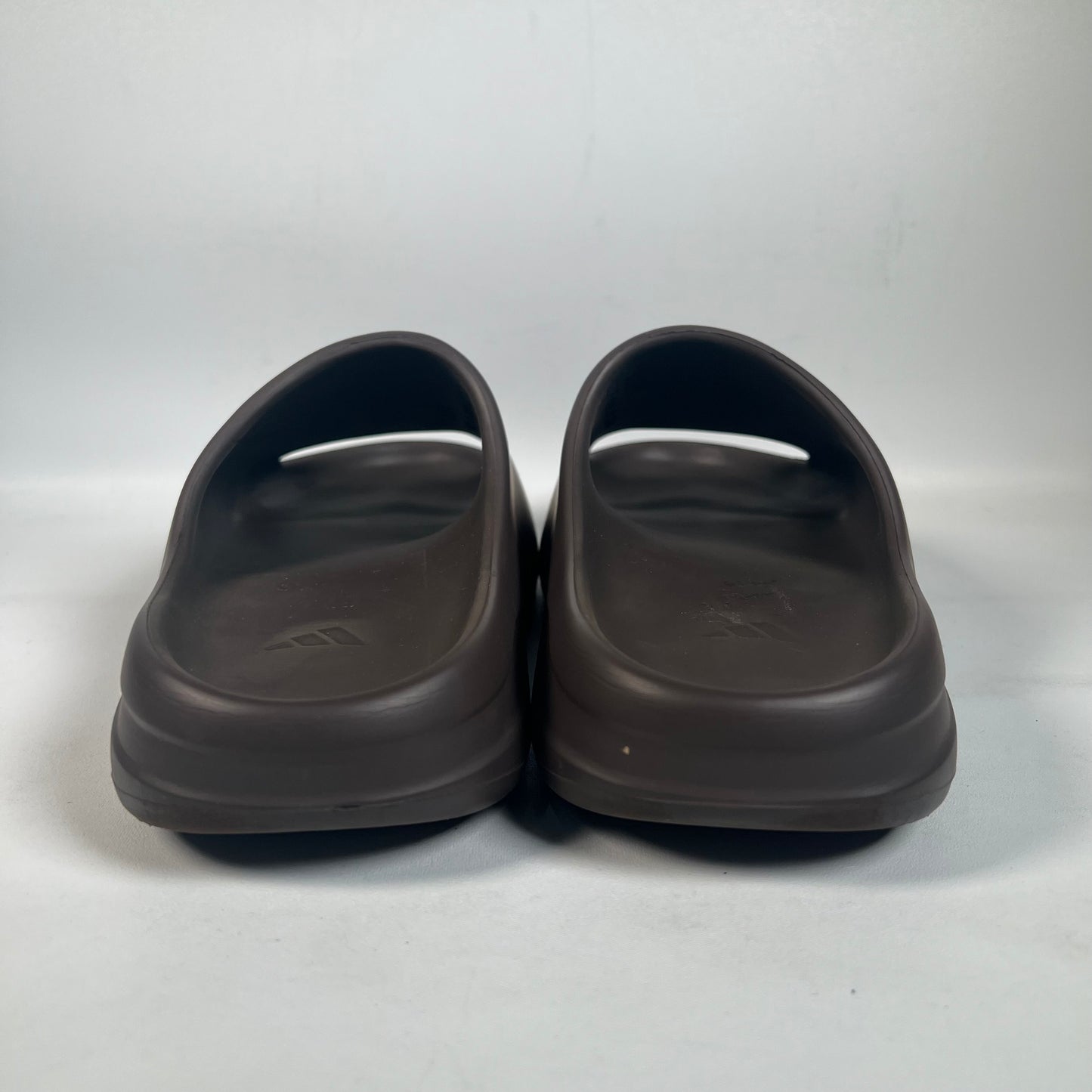Yeezy Slide Soot (2020) Size Size 11 USED s22253