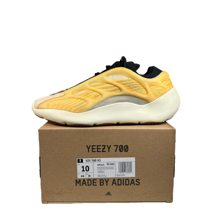Yeezy 700v3 Mono Safflower (2022) Size 10 USED s22962