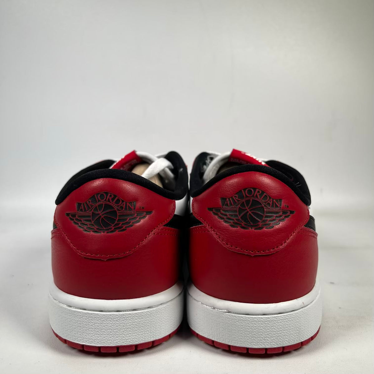 Jordan 1 Low Chicago (2025) Size 11 NEW s23707