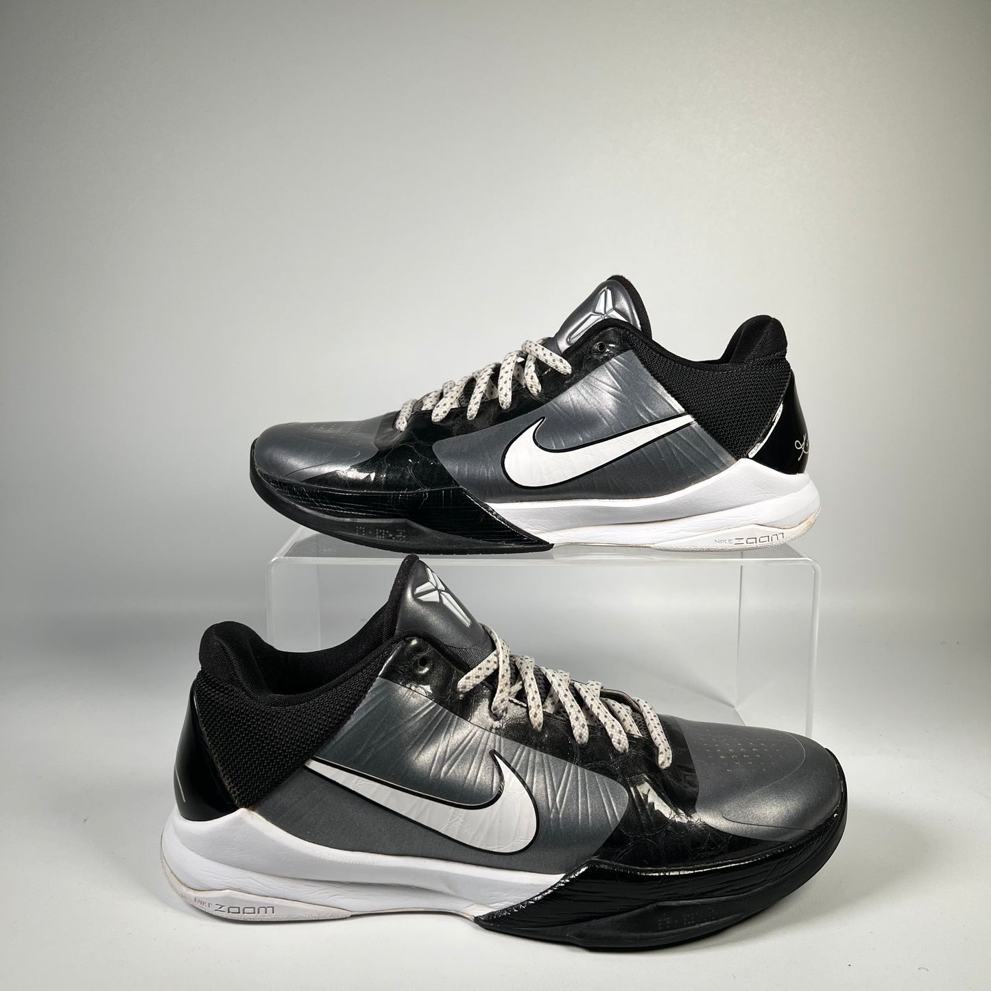 Kobe 5 Silver Black Low SAMPLES Size 8 USED s13779