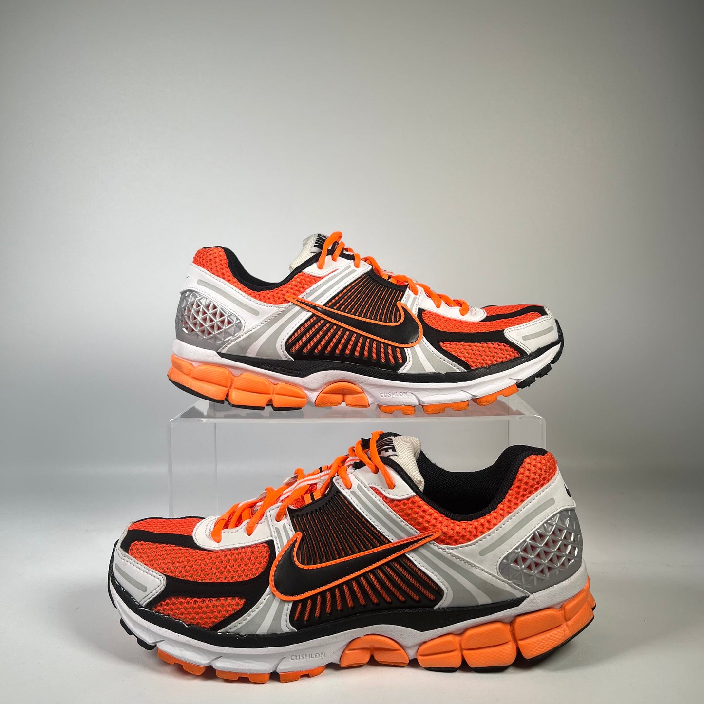 Nike Zoom Vomero 5 Total Orange (2024) Size 9.5 USED s19981