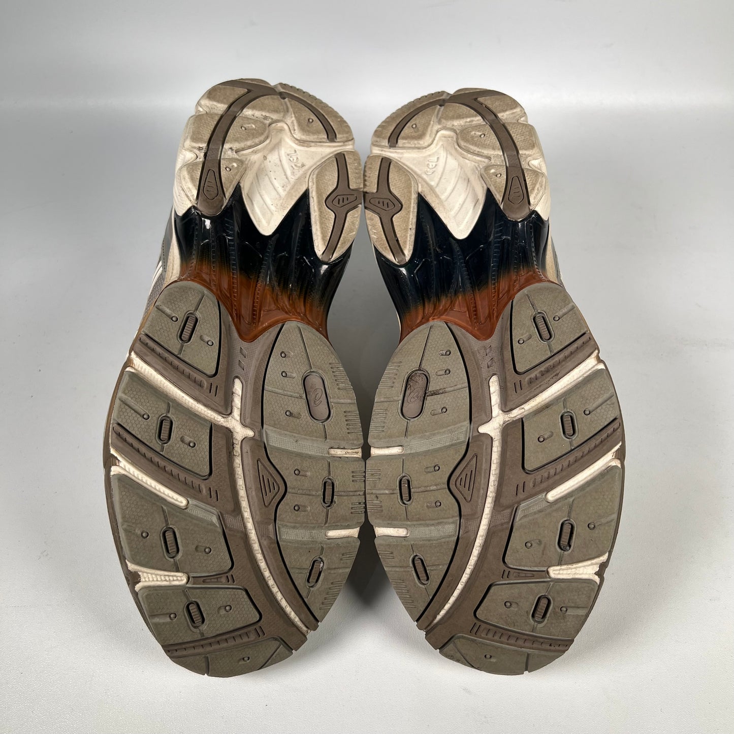 Asics GT-2160 Dime Arctic Wolf Size 8.5 USED s15541