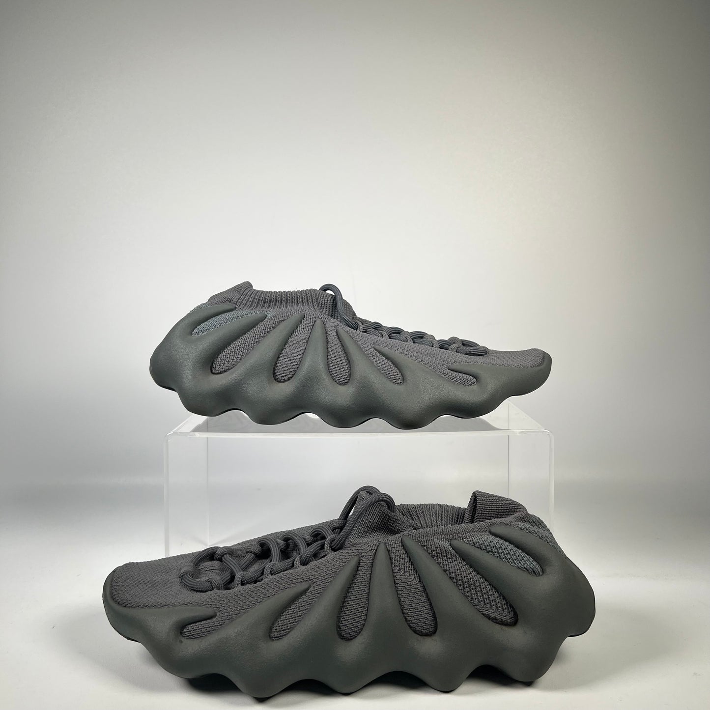 Yeezy 450 Stone Teal (2022) Size 9 USED s20059