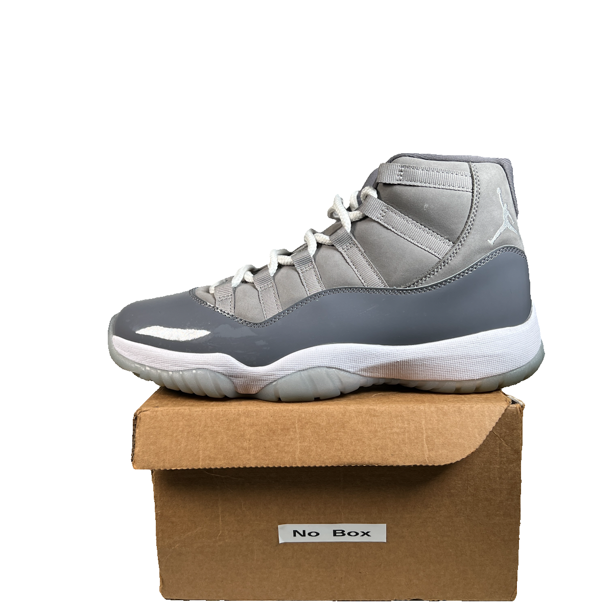 Jordan 11 Cool Grey (2021) Size 9.5 USED s23026