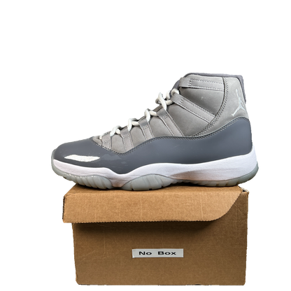 Jordan 11 Cool Grey (2021) Size 9.5 USED s23026