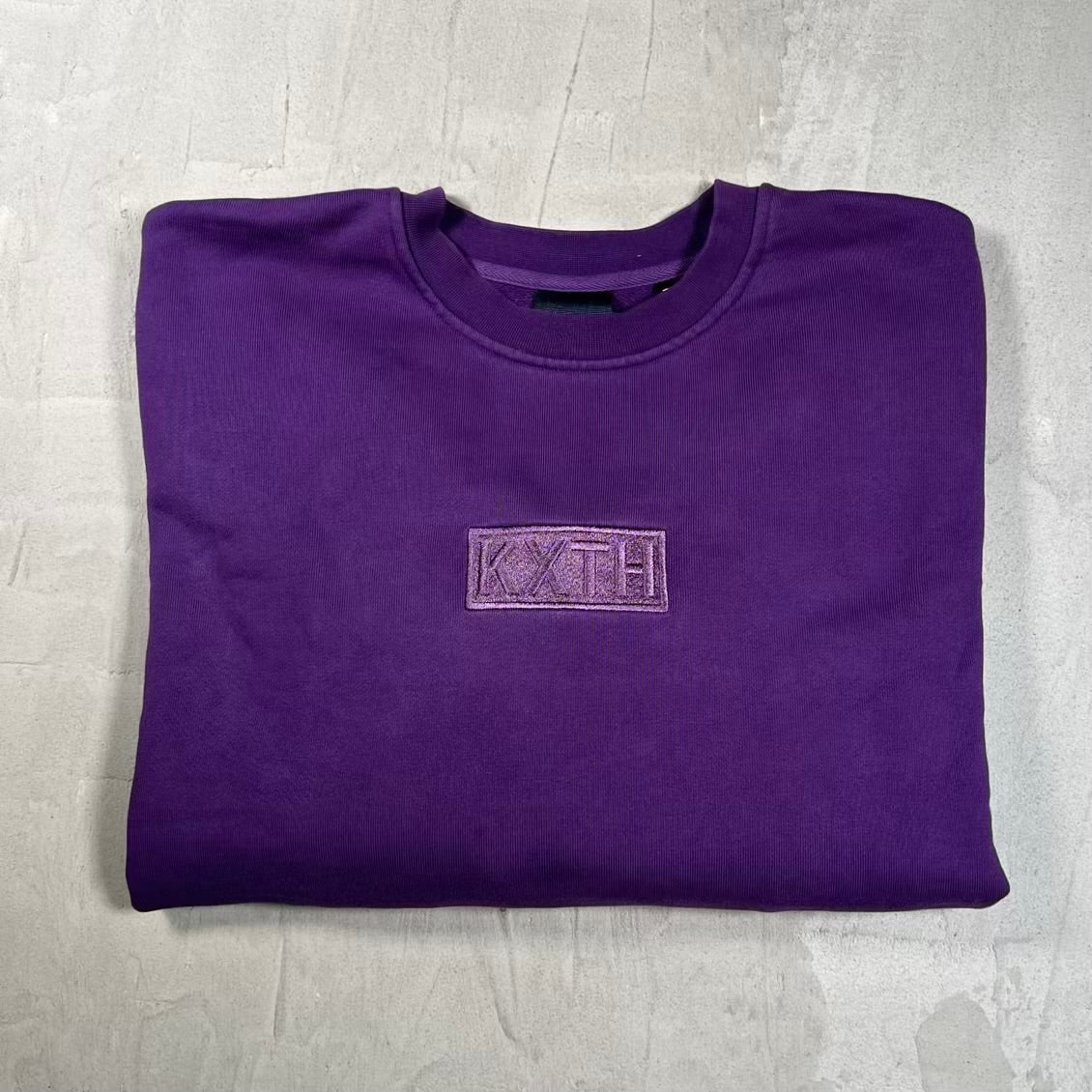 Kith Cyber Monday Crewneck Tyre Size Large USED x18832