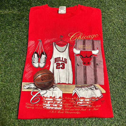 1992 Chicago Bulls Red Embroidered Locker Room Tee Size XL USED v16304