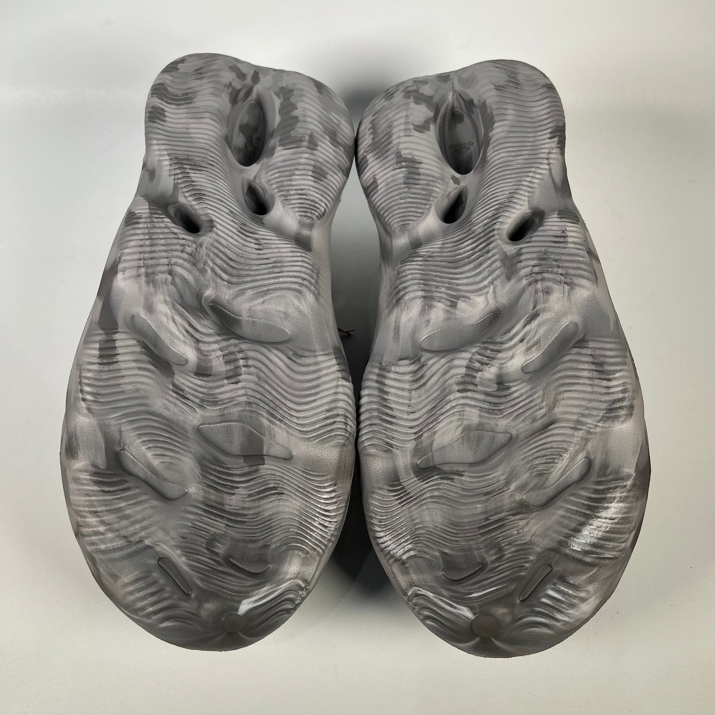 Yeezy Foamrunner MX Granite (2024) Size 12 NEW s18691