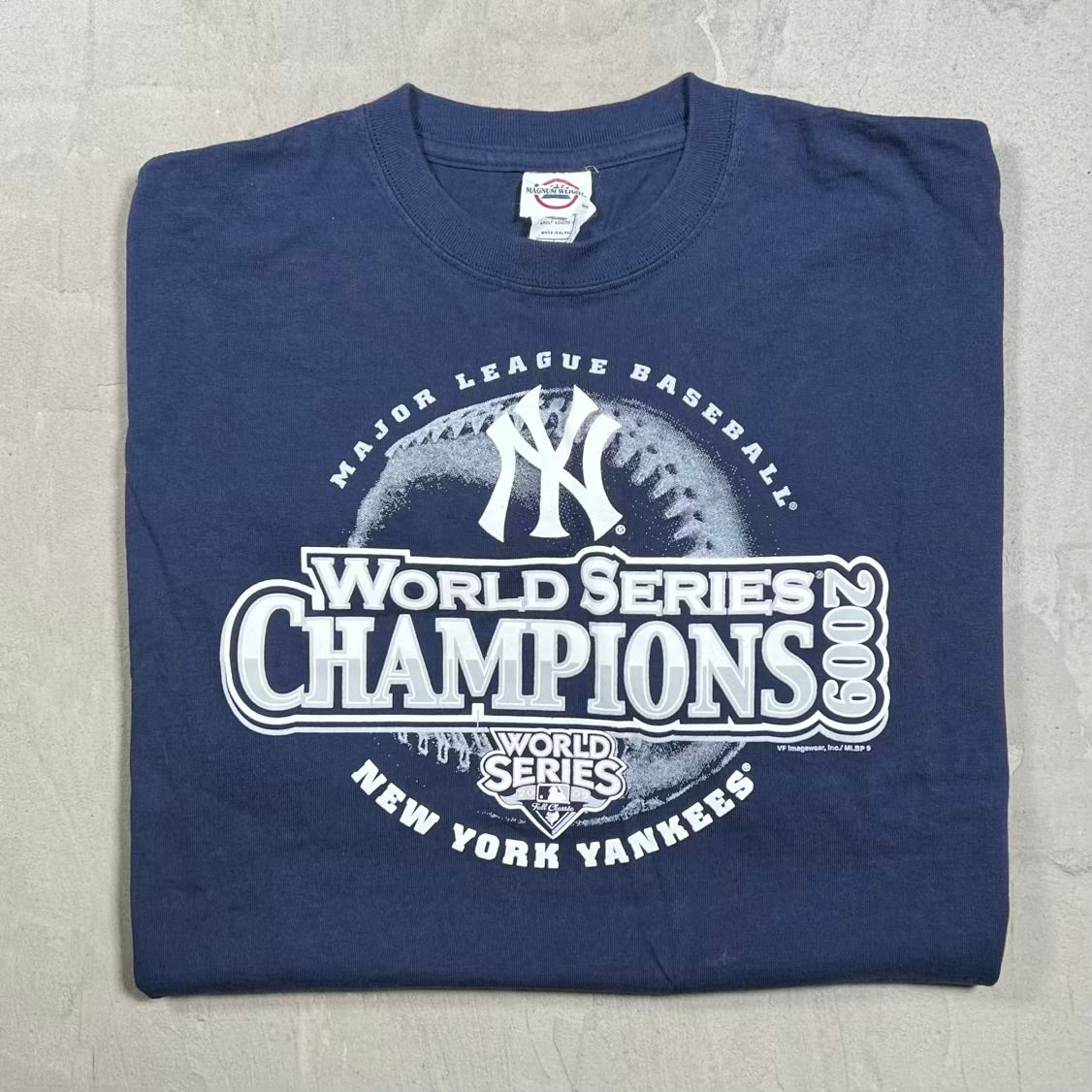 2009 New York Yankees World Series Champs Navy Blue Tee Size Large USED v20293