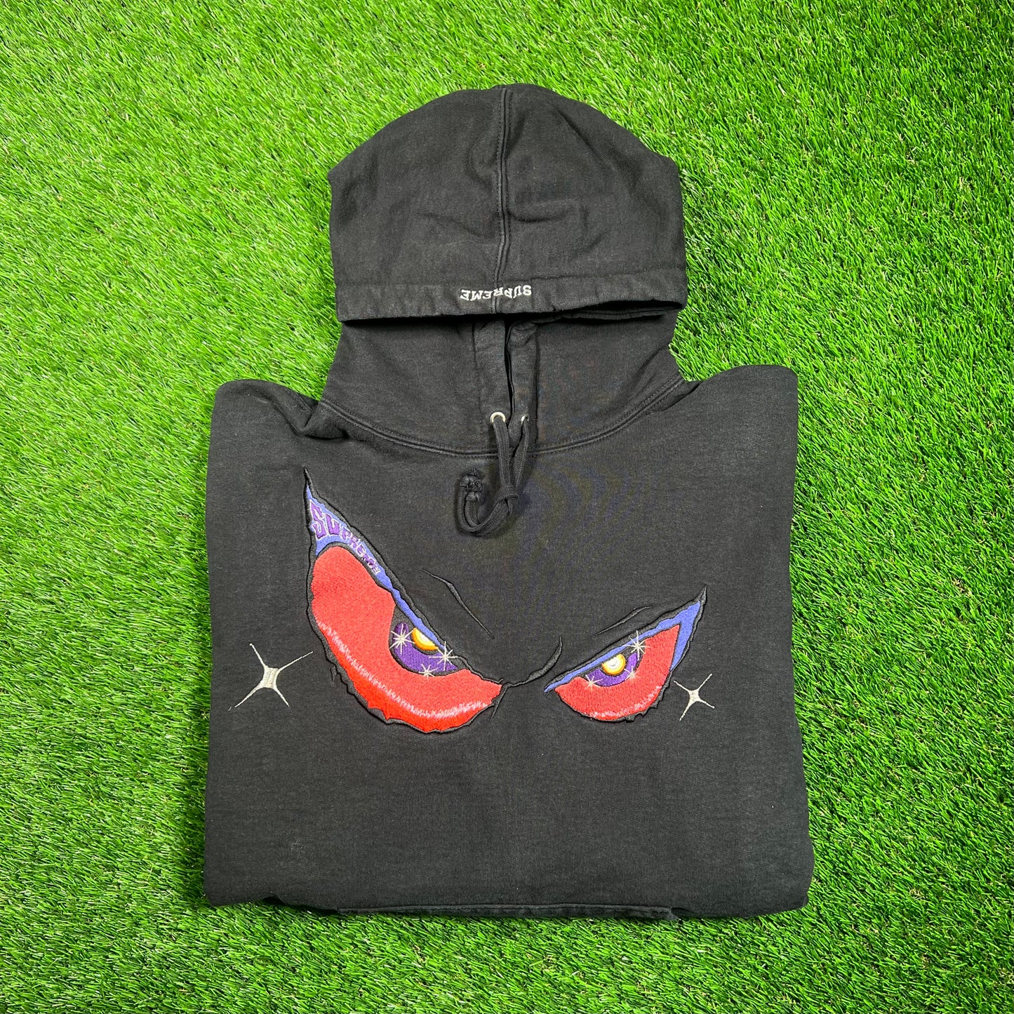 Supreme Eyes Black Hoodie (2021) Size Medium USED x16845