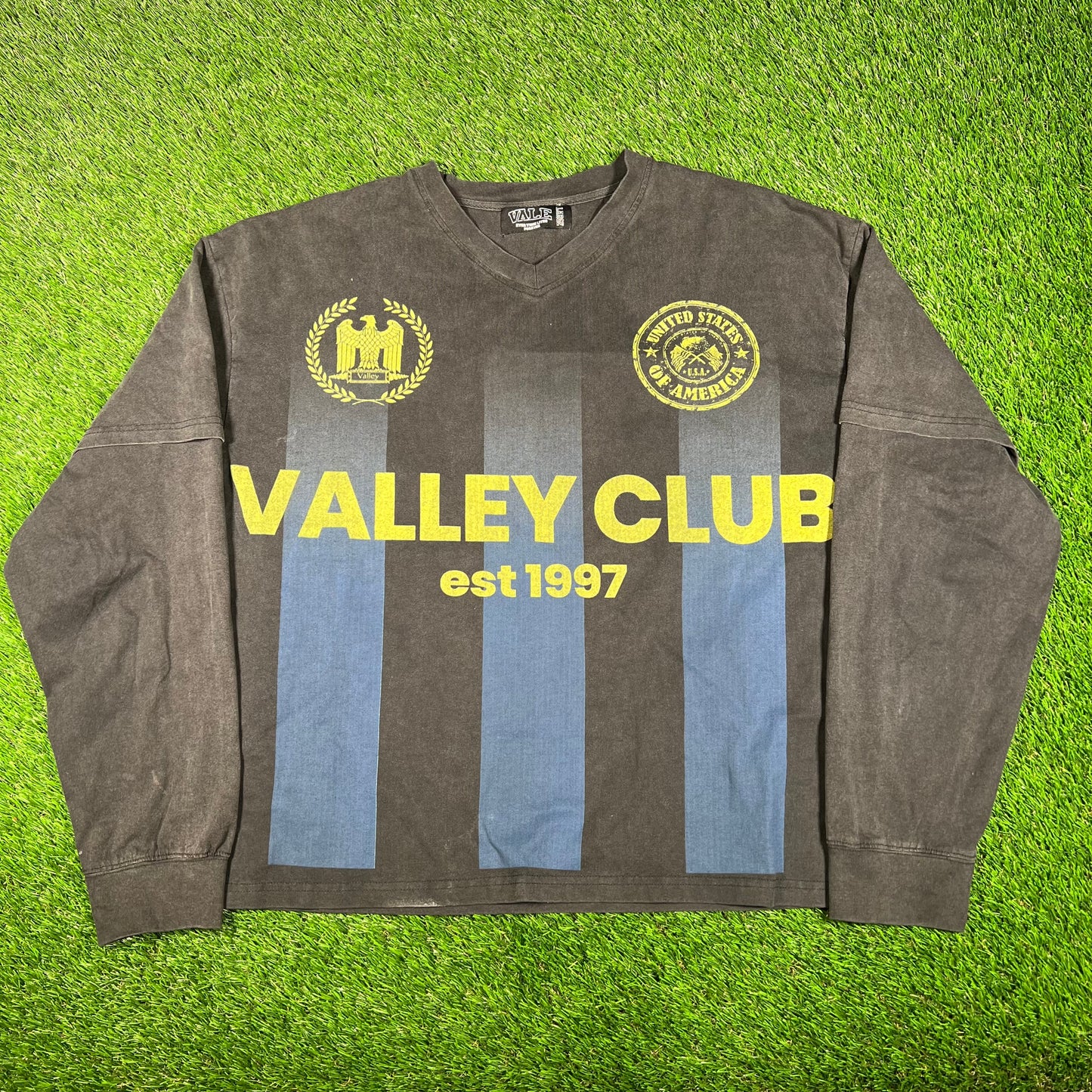Vale "Valley Club" Washed Black Layered Longsleeve Size Large USED x15896