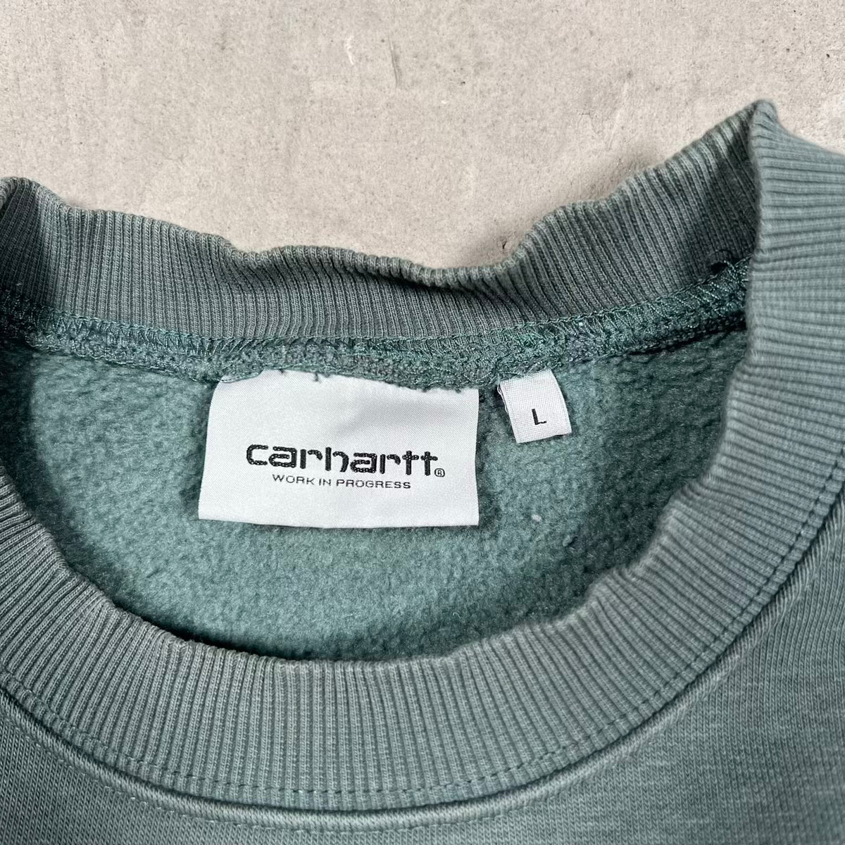 Carhartt Sage Green Crewneck Size Large USED v20279