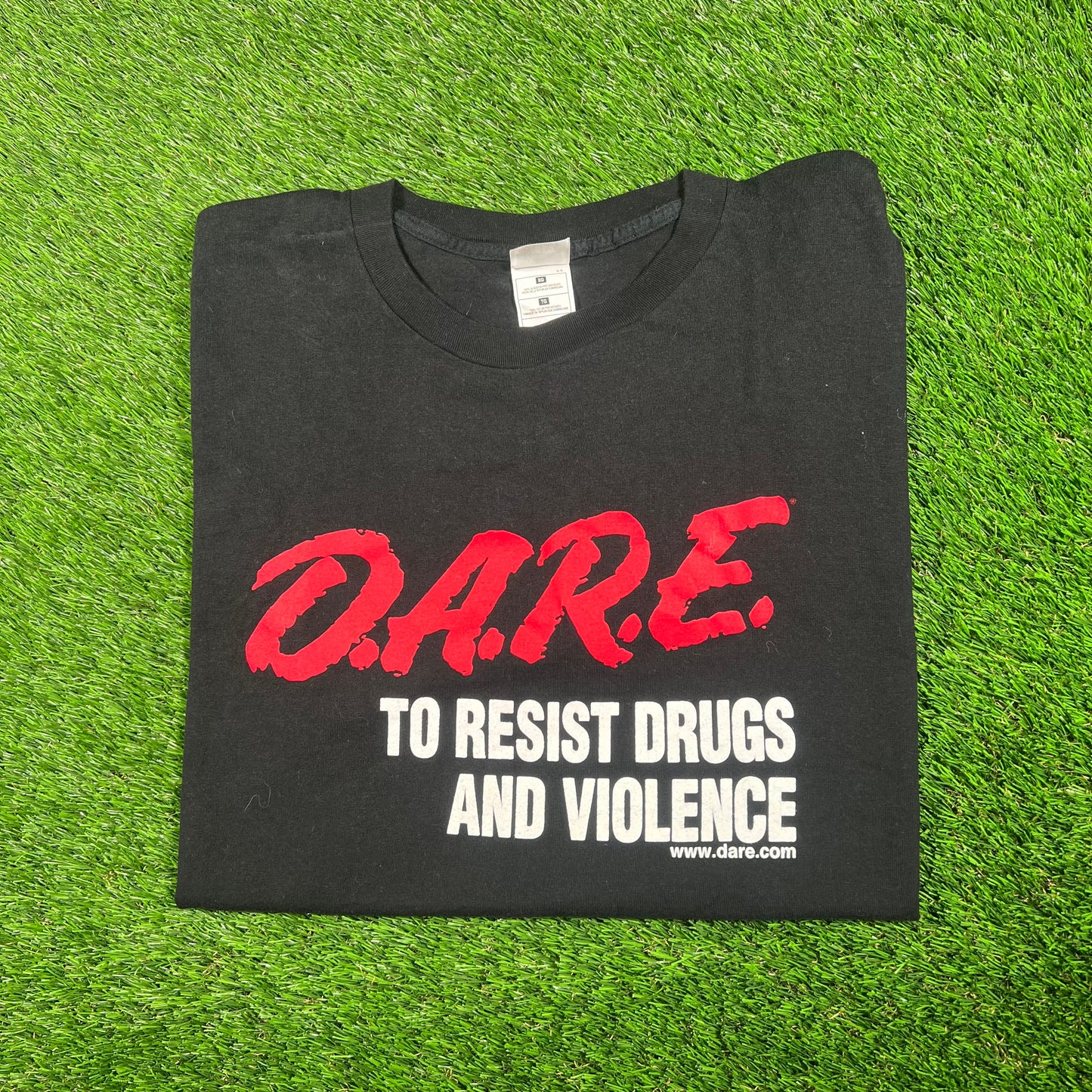 Y2K Dare Drug Resist Black Tee Size XL USED v17565
