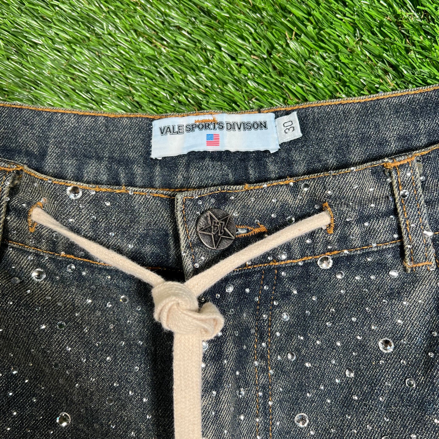 Vale Forever Rain Rhinestone Denim Jeans Size 30 USED x15667