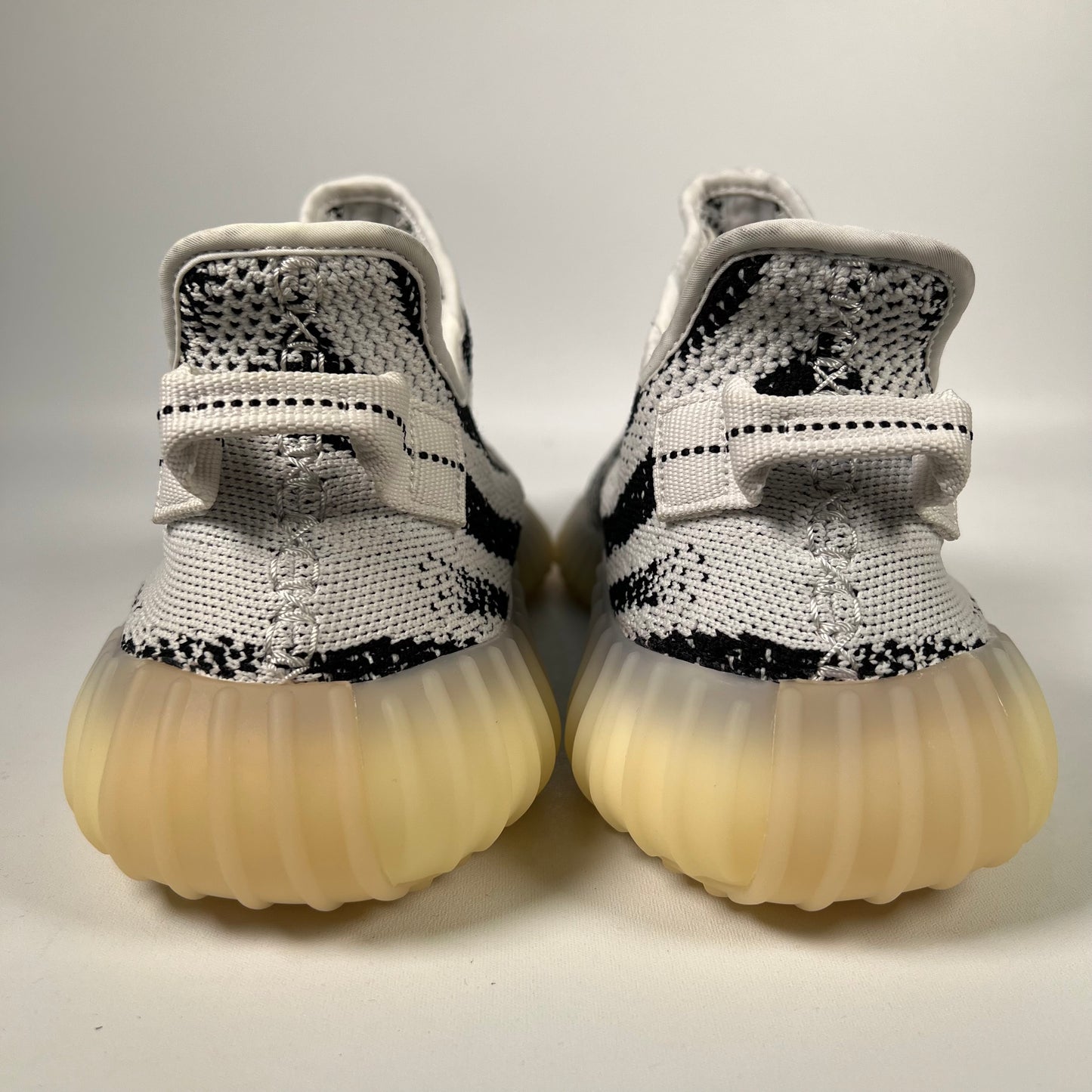 Yeezy 350 Zebra (2017) Size 8 NEW s19324