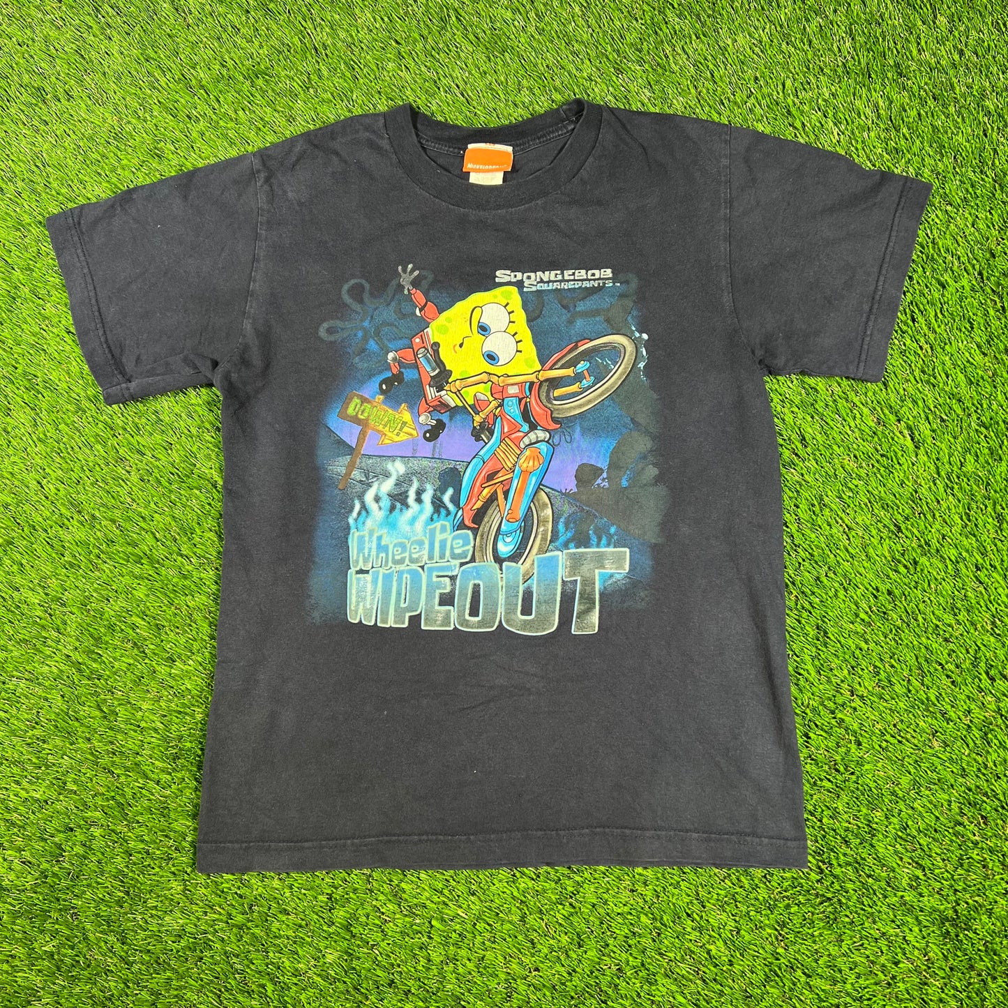 2002 Spongebob Squarepants Wheelie Navy Blue Tee Size Medium USED v16668