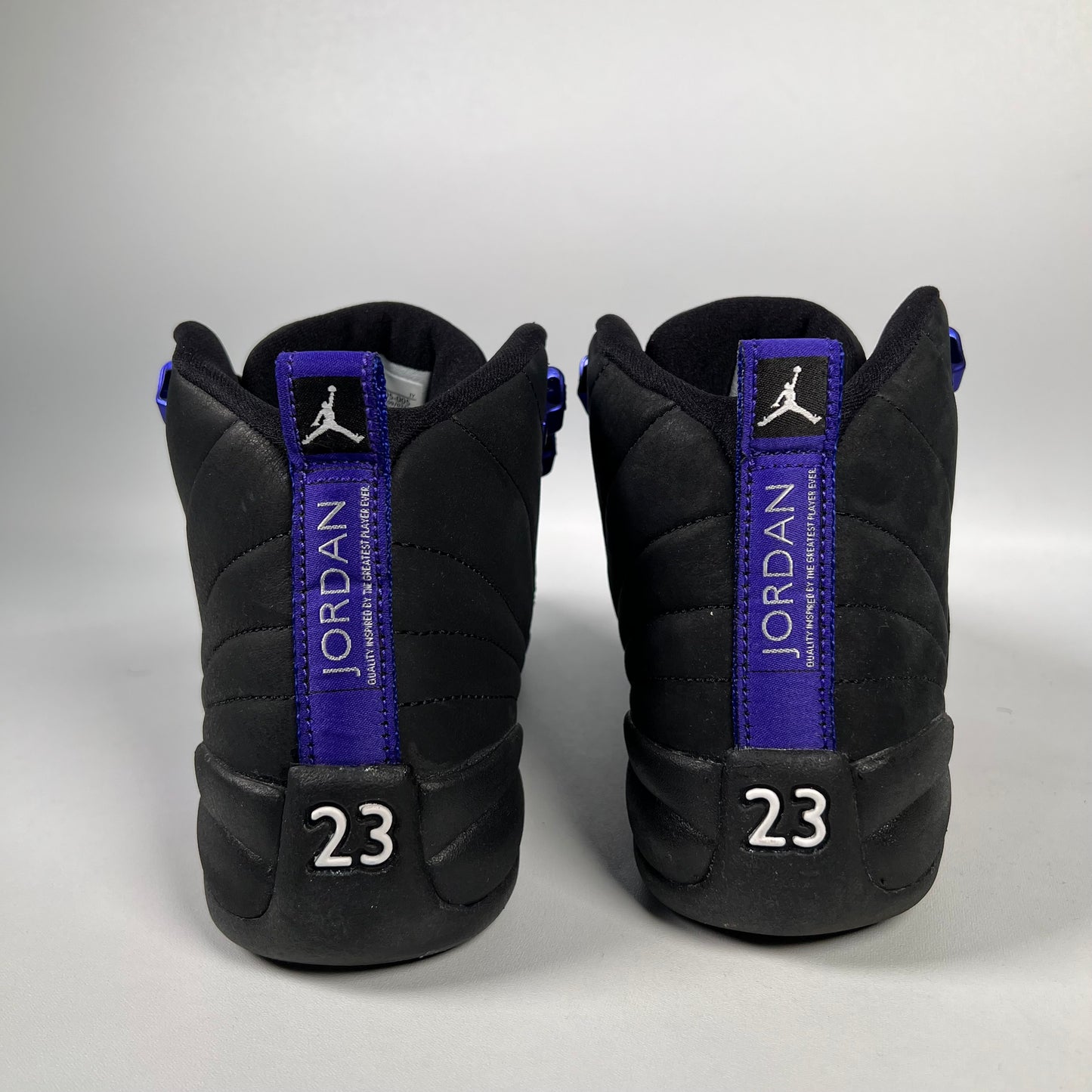 Jordan 12 Black Dark Concord (2020) Size 6Y USED s18956
