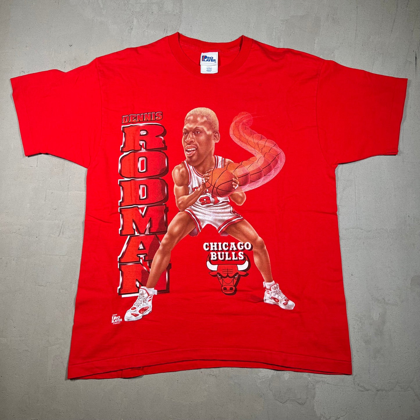 1990s Dennis Rodman Chicago Bulls Pro Player Tag Red Tee Size Large USED v17800