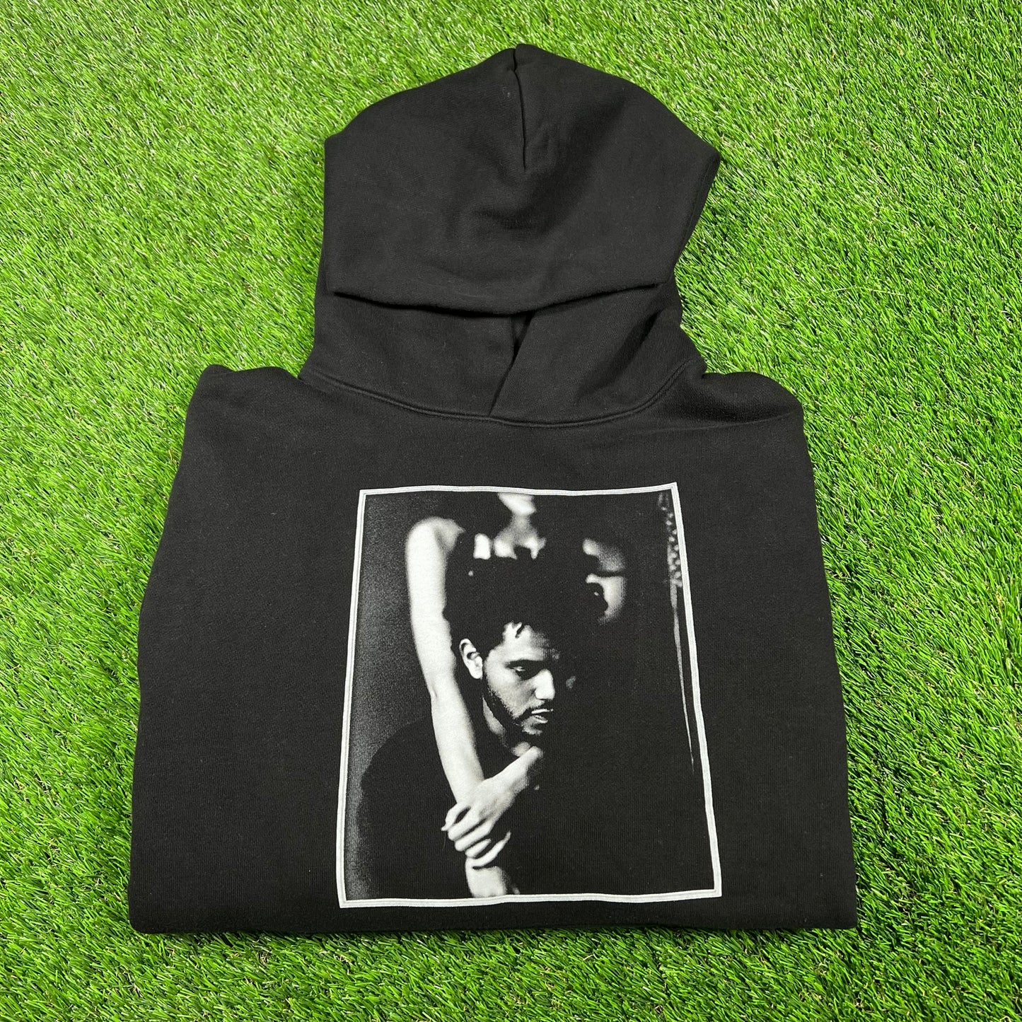 2017 The Weekend Black Trilogy Anniversary Hoodie Size Small USED x14712