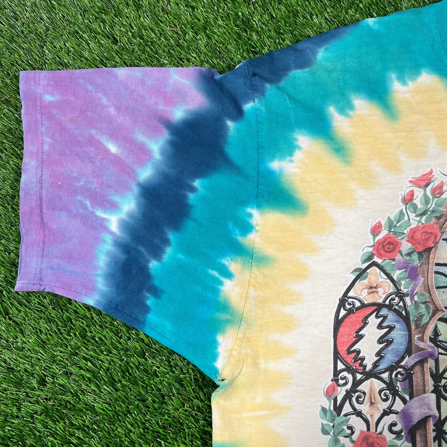 1998 Grateful Dead Bear Saint Stainglass Tie Dye Tee Size Large USED v16683