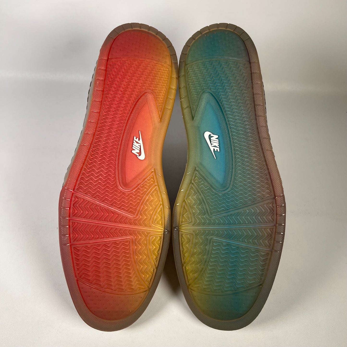 Nike Air Royal "Be True" (2012) Size 10 NEW s20087