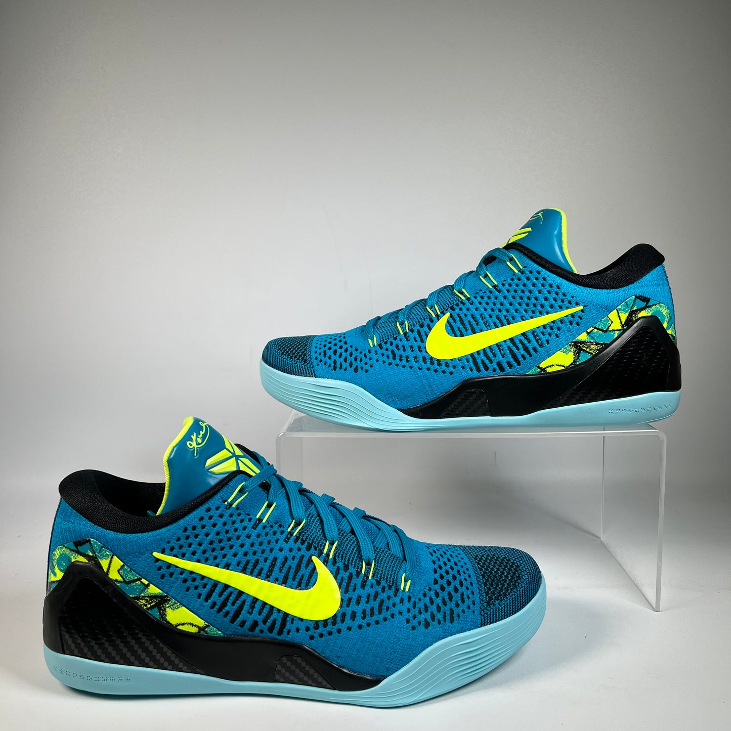 Nike Kobe 9 Elite Low Perspective (2025) Size 10.5 NEW s22144
