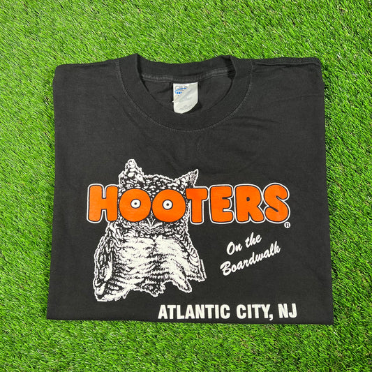 Y2K Hooters Black Atlantic City Tee Size XXL USED v17491