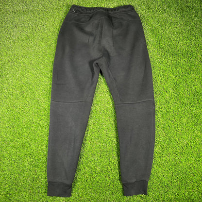 Nike Black Tech Fleece Pants Size Small USED v16909