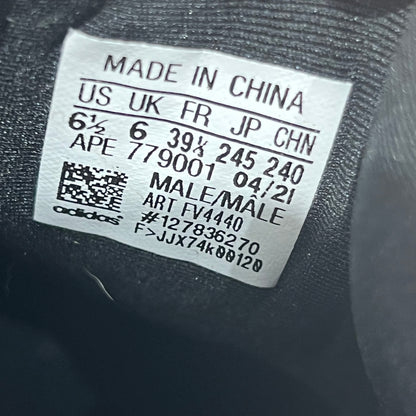 Yeezy 700 Triple Black (2020) Size 6.5 NEW s18664