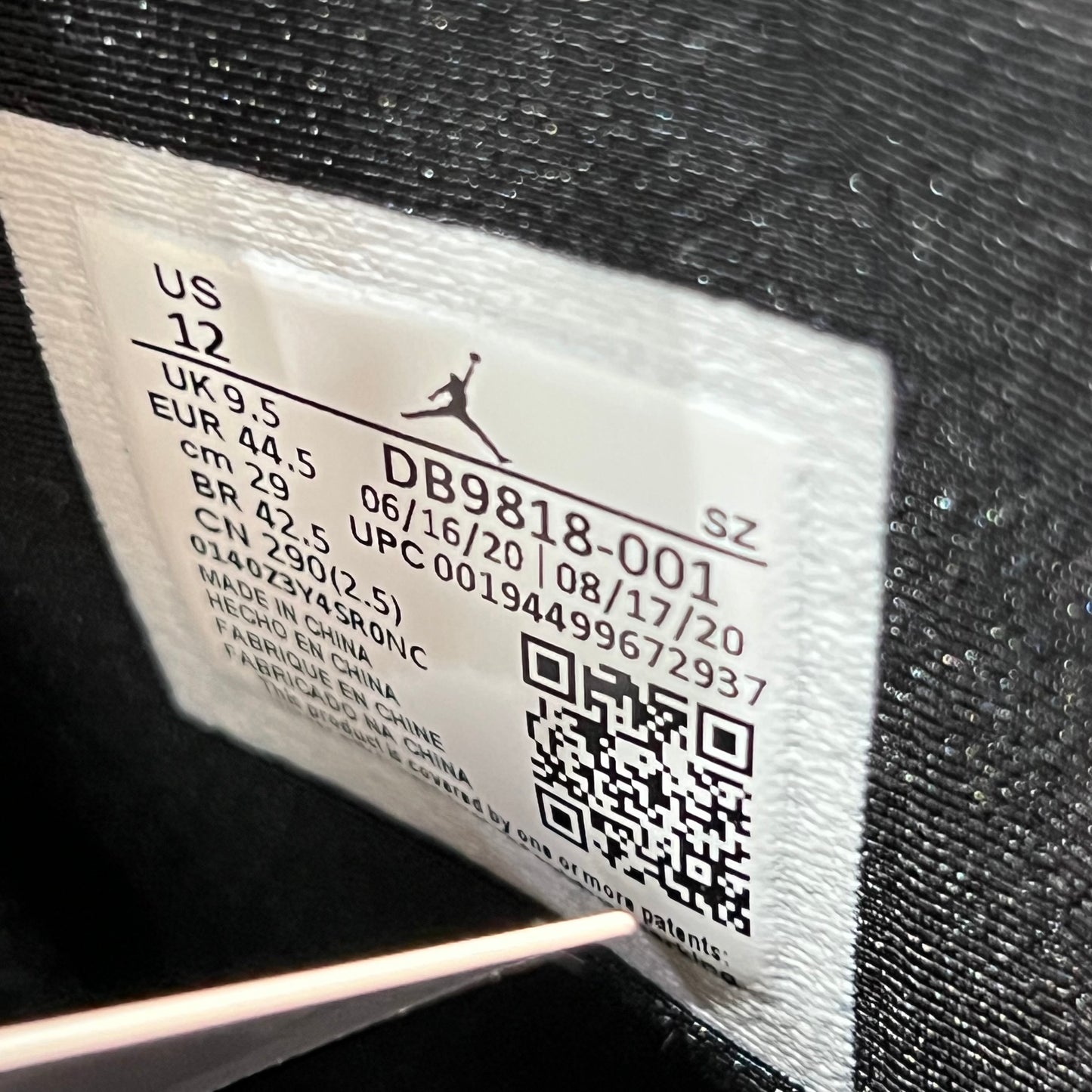 Jordan 6 SD Triple Black (2020) Size 10.5m / 12w NEW s20762