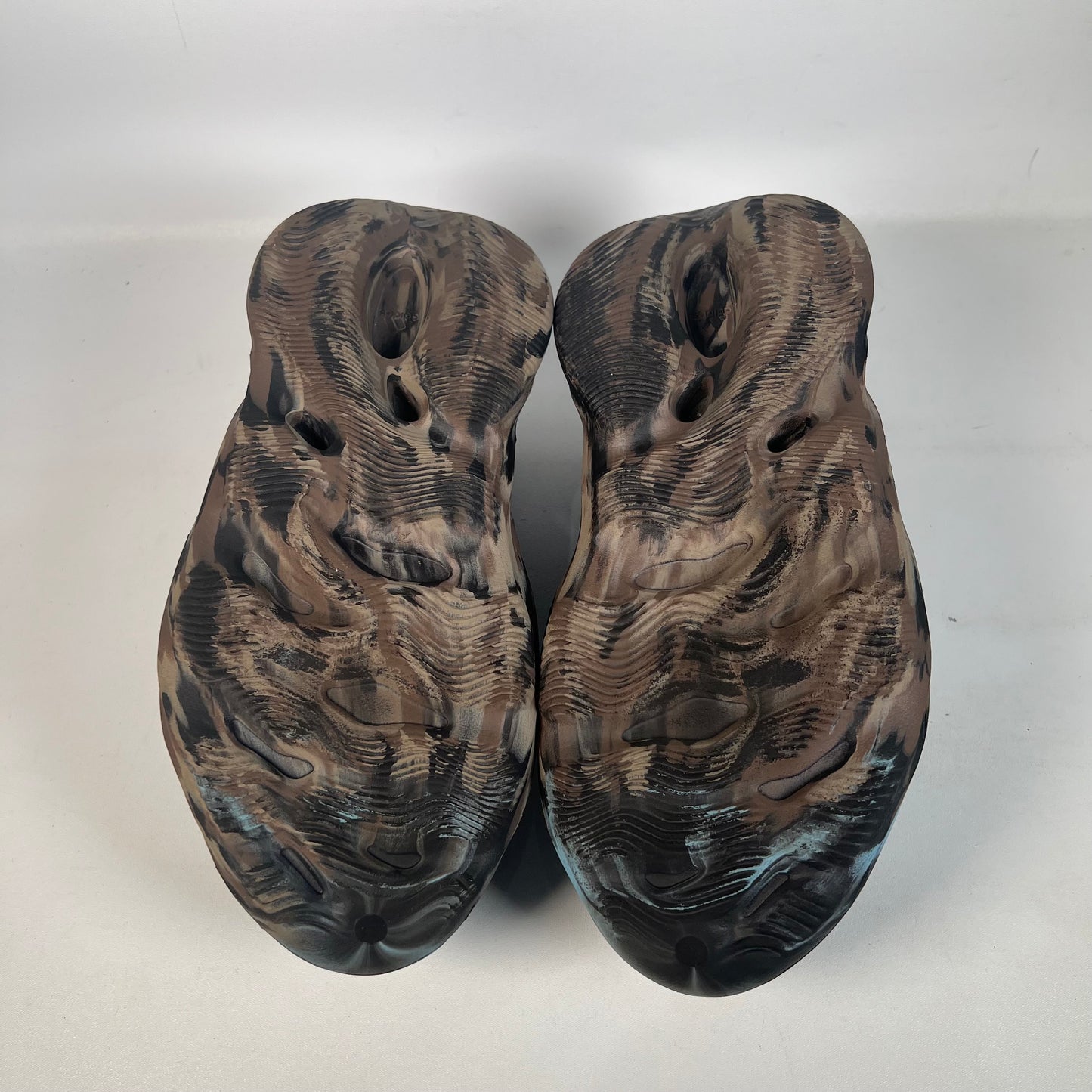 Yeezy Foam RNR MX Cinder (2023) Size 10 USED s22497