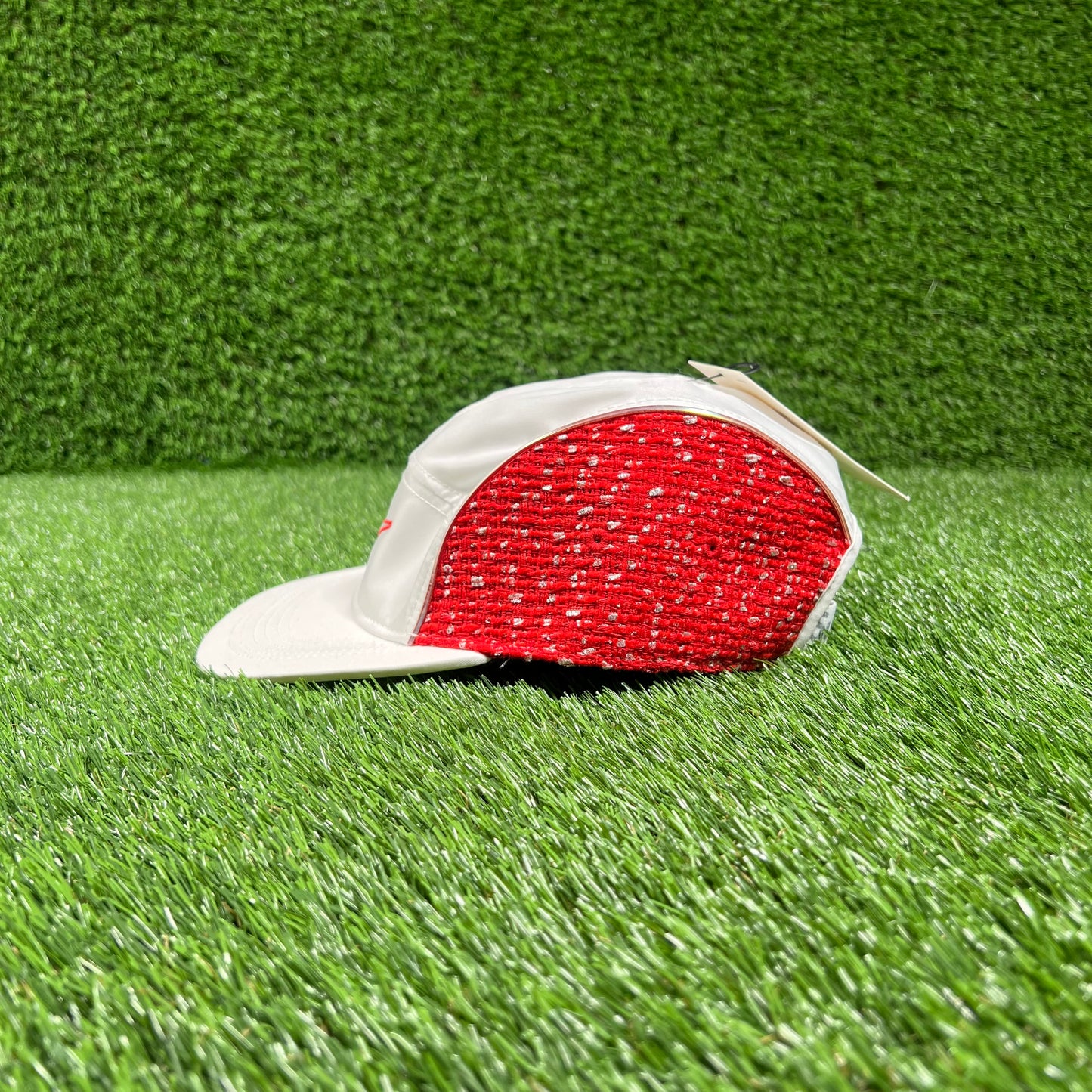 Supreme Nike (2019) Boucle Running Red/White Hat NEW x15742