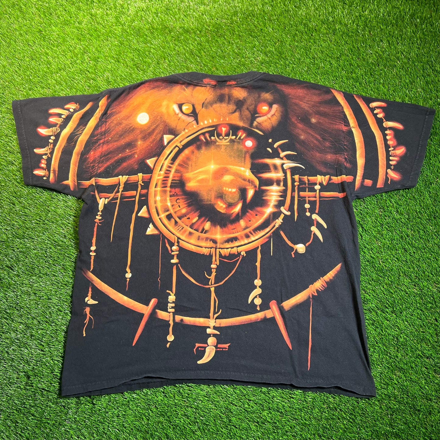 2004 Liquid Blue AOP Lion Black Tee Size Large USED v18814