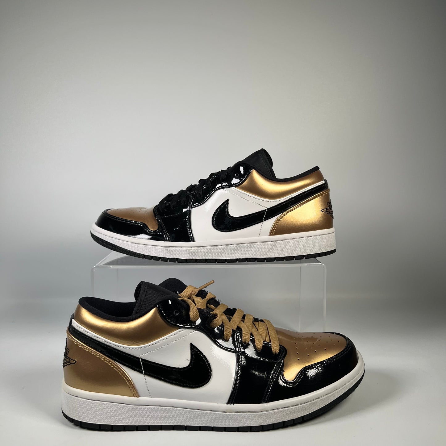 Jordan 1 Low Gold Toe (2019) Size 10 USED s19675